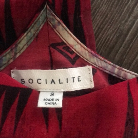 👄SOCIALITE👄GEO PRINTED MAXI DRESS👄 - Picture 6 of 7